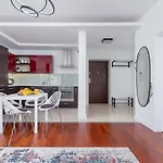 Apartment Lobzowska Cracow By Noclegi Renters